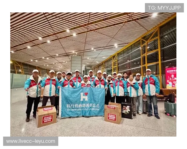 加克波:从球场速度到火灾救援,为何他总能挺身而出、伸出援手? 加克波:从球场速度到火灾救援,为何他总能挺身而出、伸出援手?